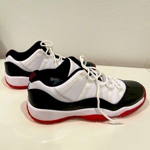 Jordan 11 Retro Low Concord Bred